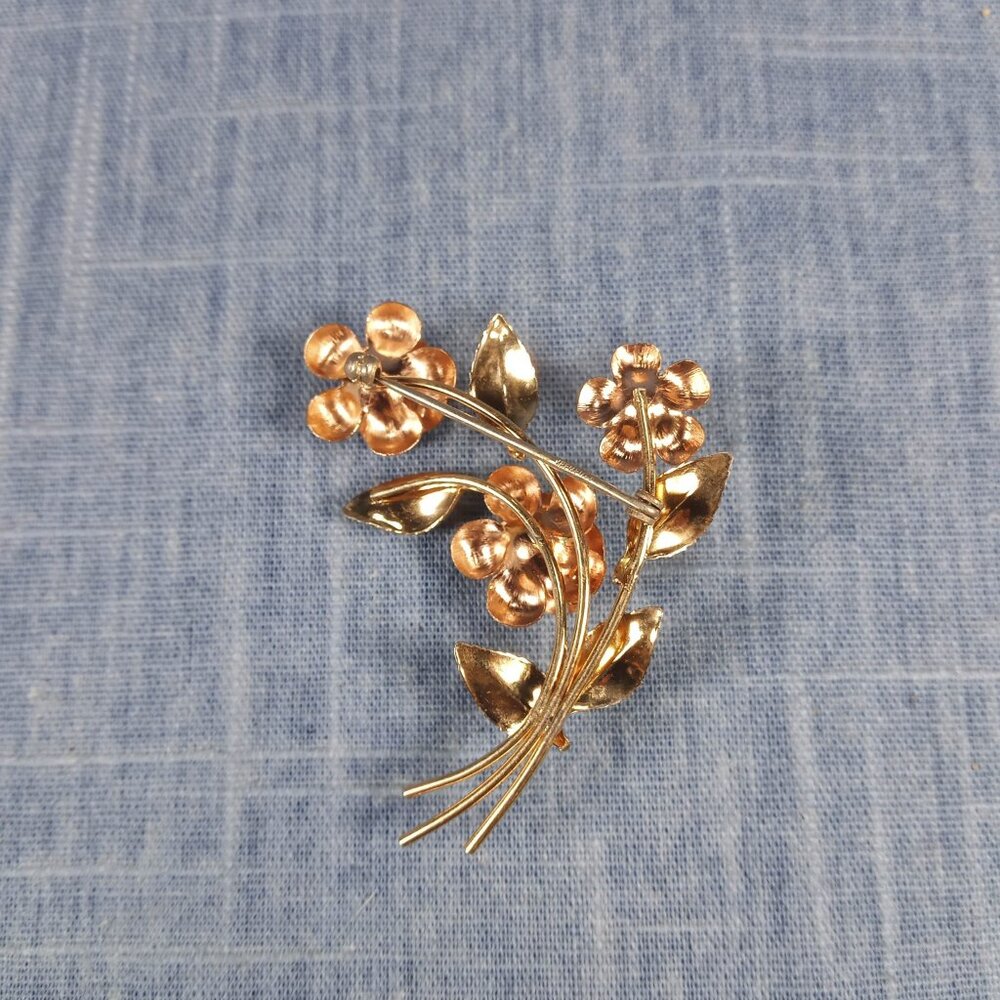 1960s Vintage Rose Pin With Gold And Red Tones - image 5